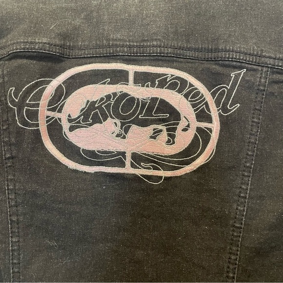 Ecko Red Embroidered Black Denim Cropped Jean Jacket Size Extra Small - Picture 6 of 6